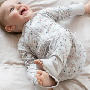 PIJAMA DE BAMBÚ EN PELELE FLORAL