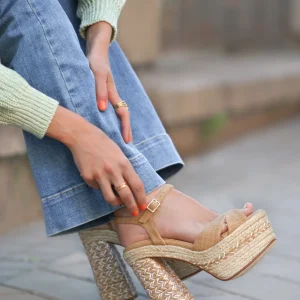Sandalias Kendall camel