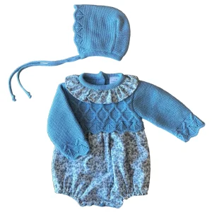 PELELE FLORAL AZUL CON CAPOTA