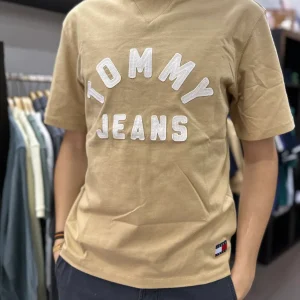 Camiseta Tommy over special fit logo bordado