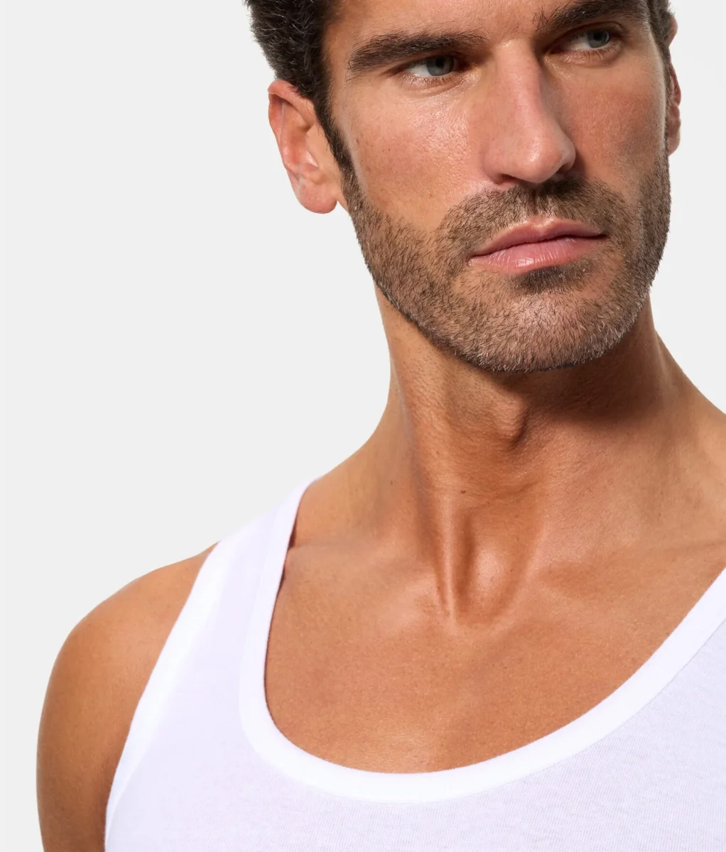 Camiseta Interior de Tirantes Hombre Algodón 100% Abanderado. Blanco. AS00300 - Imagen 4