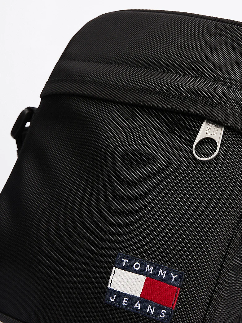 BANDOLERA TOMMY JEANS NEGRA NYLON CON CORREA CON LOGO HOMBRE - Imagen 4