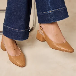 Zapatos Charlotte camel