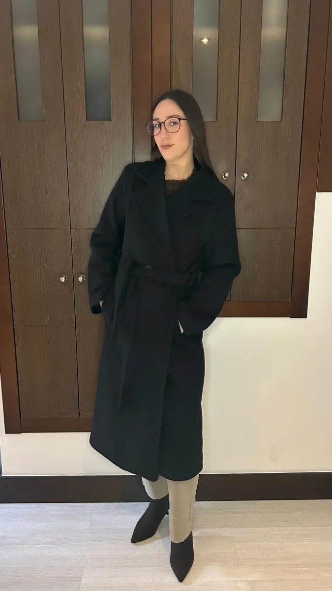 Abrigo Clásico Belted Black