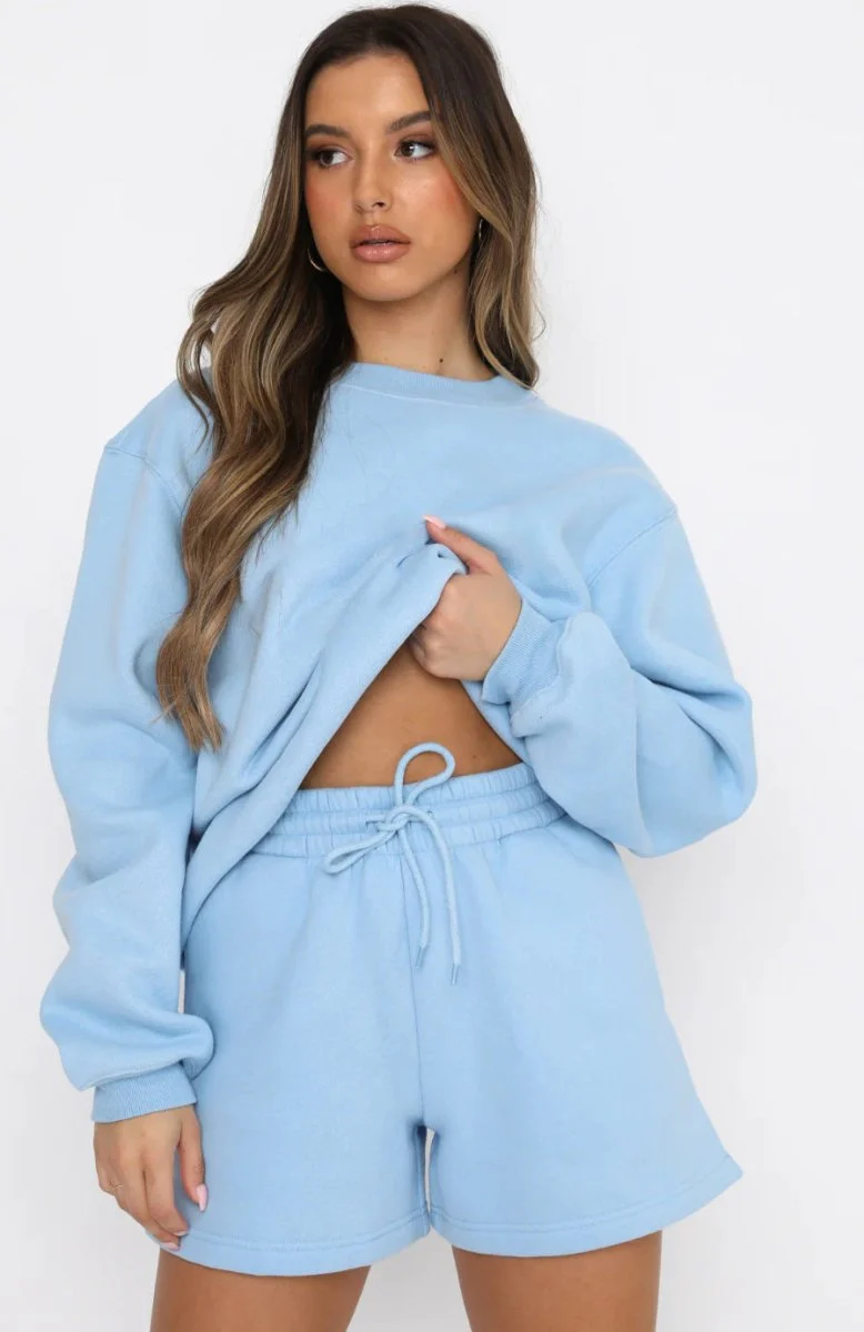 Women's Crewneck Sweatshirt & Shorts Set - Imagen 8