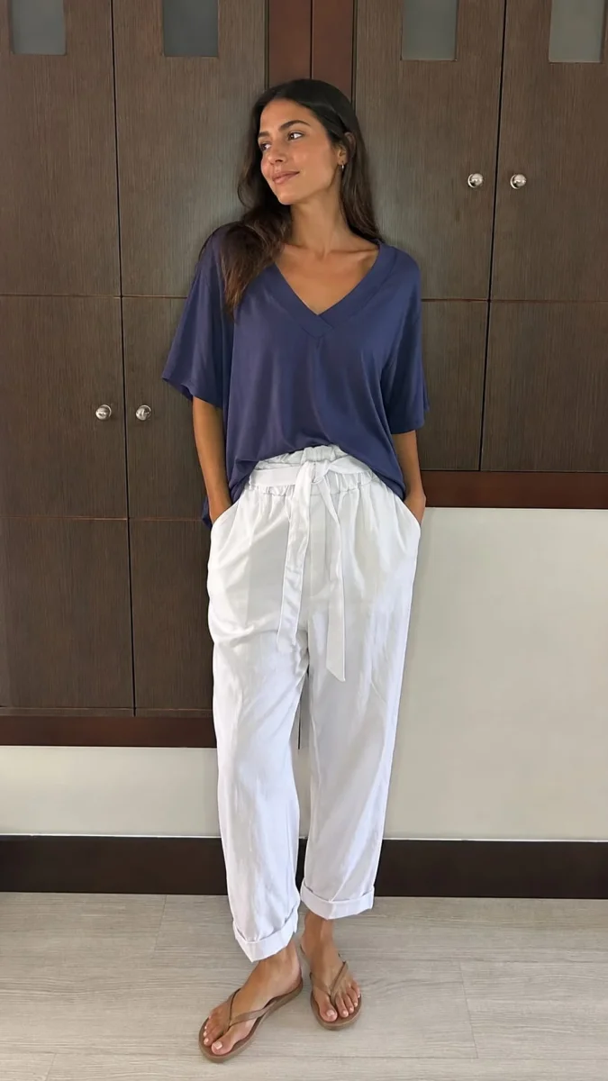 Blusa Lisa Cuello Pico
