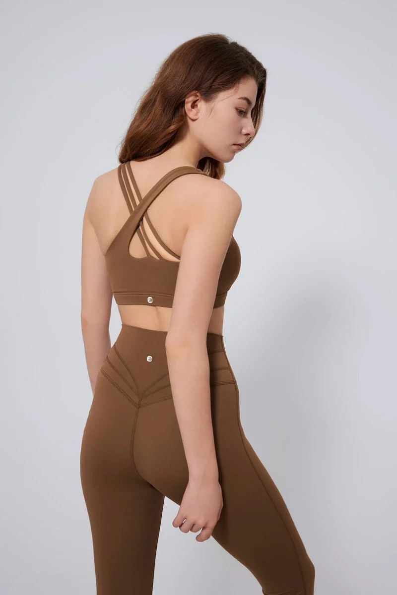 Asymmetric Back Sports Bra - Imagen 4