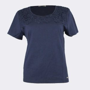 Camiseta mujer punto color liso con detalle blonda en canesú