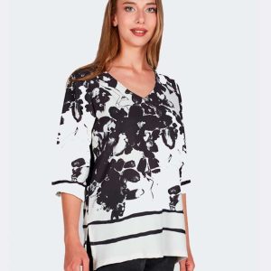 Camiseta mujer tela escote pico manga 3/4, estampado en blanco/negro