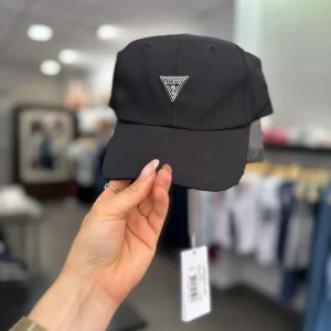 GORRA GUESS NEGRA CON LOGO NEGRO