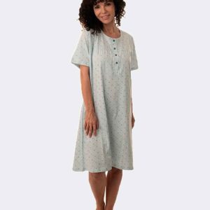 Camisón manga corta mujer con tapeta y canesú en azul con estampado pequeños corazones