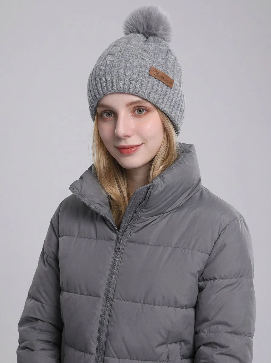 Women Cable Knitted Pom Beanie Hat - Imagen 7