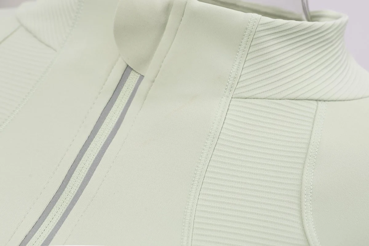 Half Zipper Yoga Top - Imagen 7