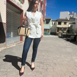 CHALECO TIFFOSI NARA TIPO BALZER CON CINTURÓN BALNCO