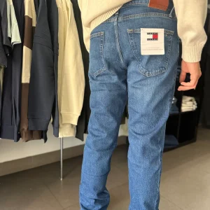 VAQUERO TOMMY JEANS RECTO HOMBRE