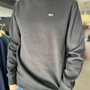 SUDADERA TOMMY NEGRA BÁSICA
