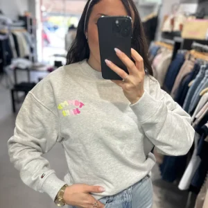 Sudadera Tommy over gris logo bubble espalda rosa y amarillo pastel