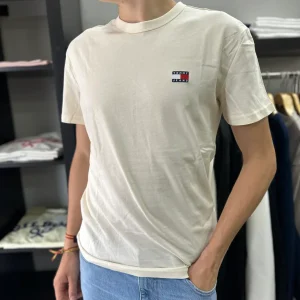 CAMISETA TOMMY CREMA LOGO BORDADO
