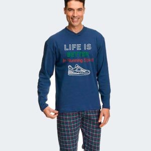 Pijama hombre punto felpa ‘Life is better…’