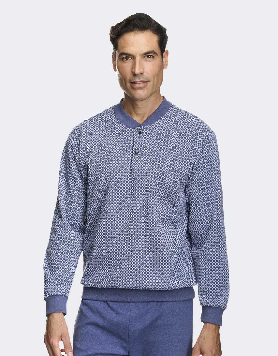 Pijama hombre punto felpa estampado con tapeta botones acabado en canalé