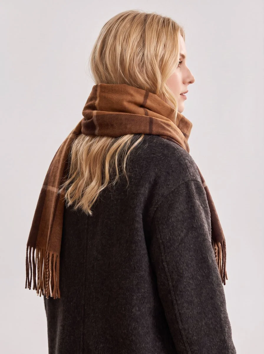 Women Checkered Tassel Scarf - Imagen 3