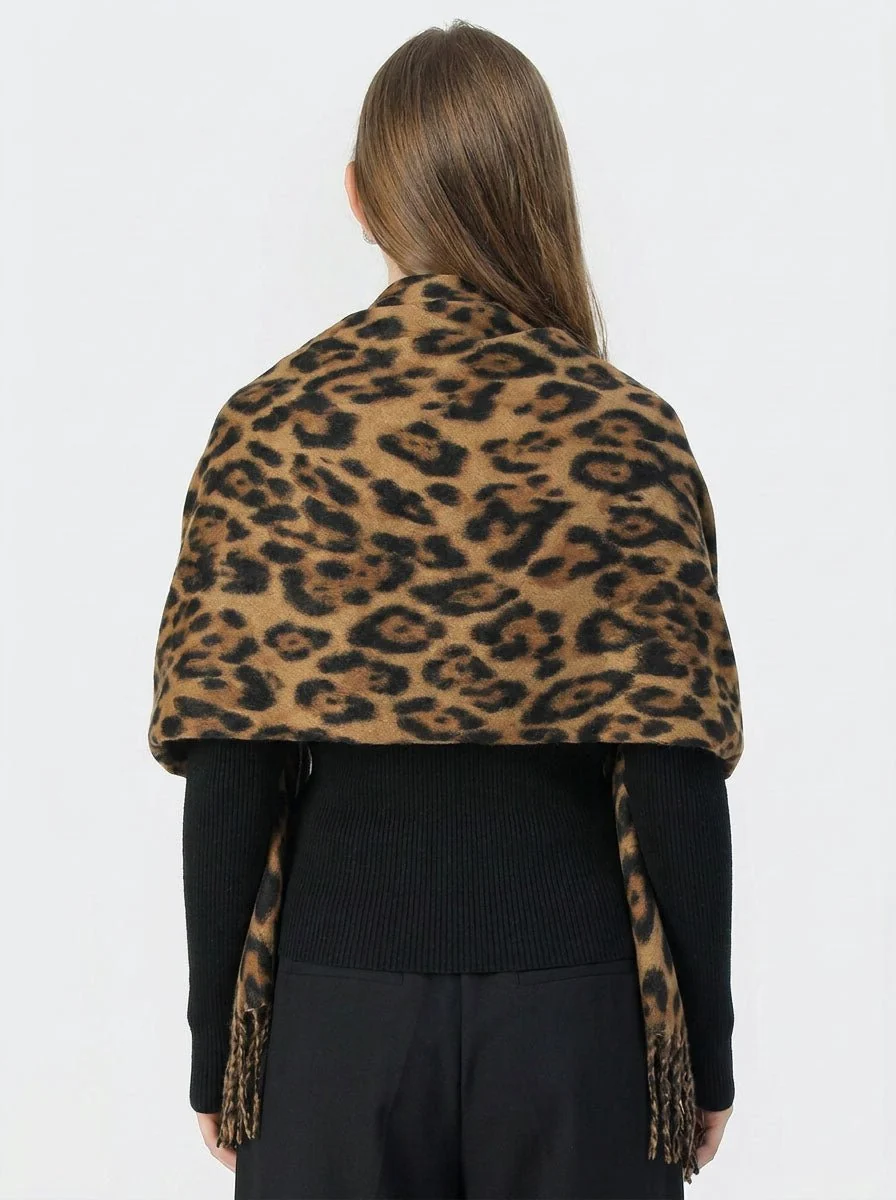Women Leopard Print Fringe Scarf - Imagen 3