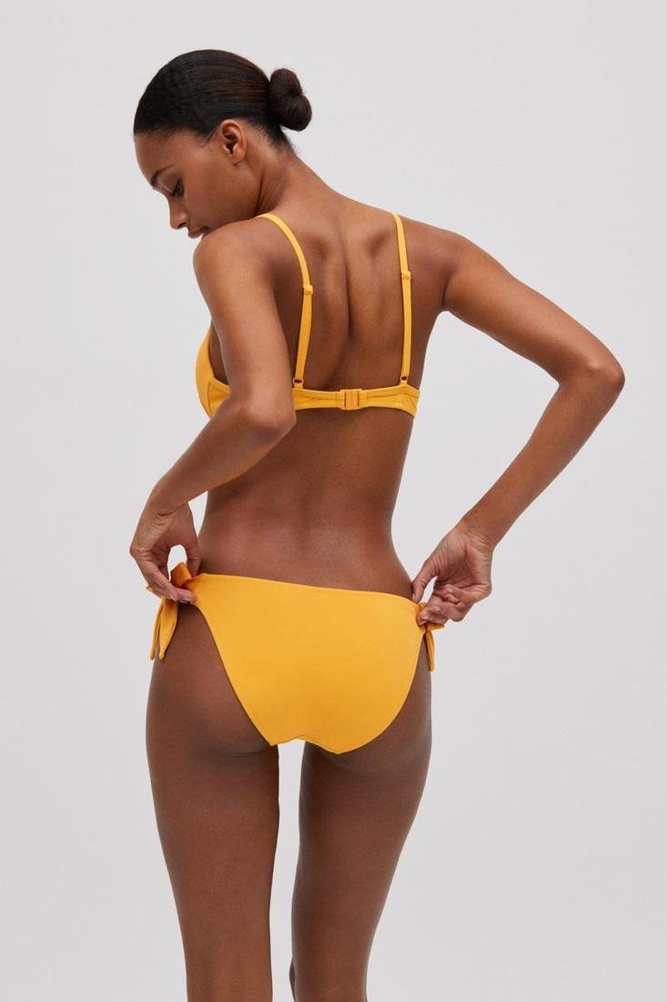 Braga Bikini Estilo Mini Estampado Liso de Ysabel Mora. 83140