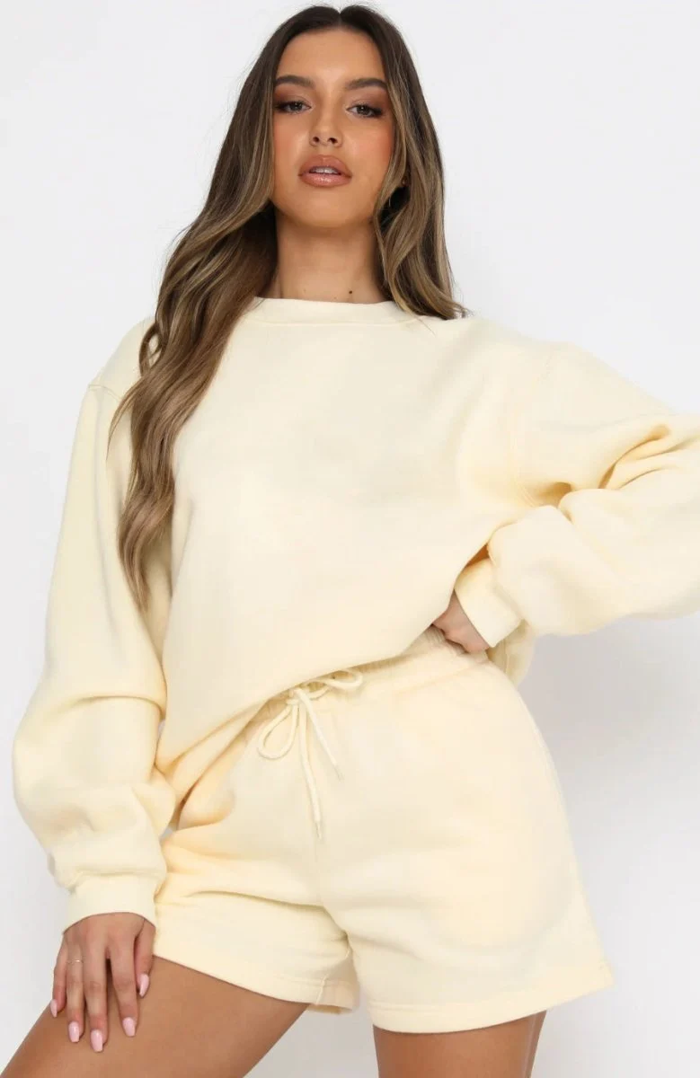 Women's Crewneck Sweatshirt & Shorts Set - Imagen 5