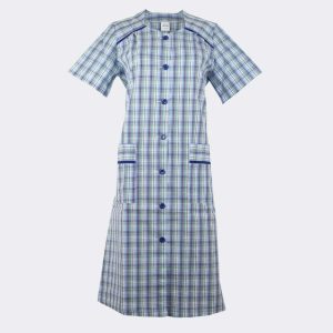 Bata mujer tela manga corta cuadros azul verde lila con ribete azul en canesú y bolsillos