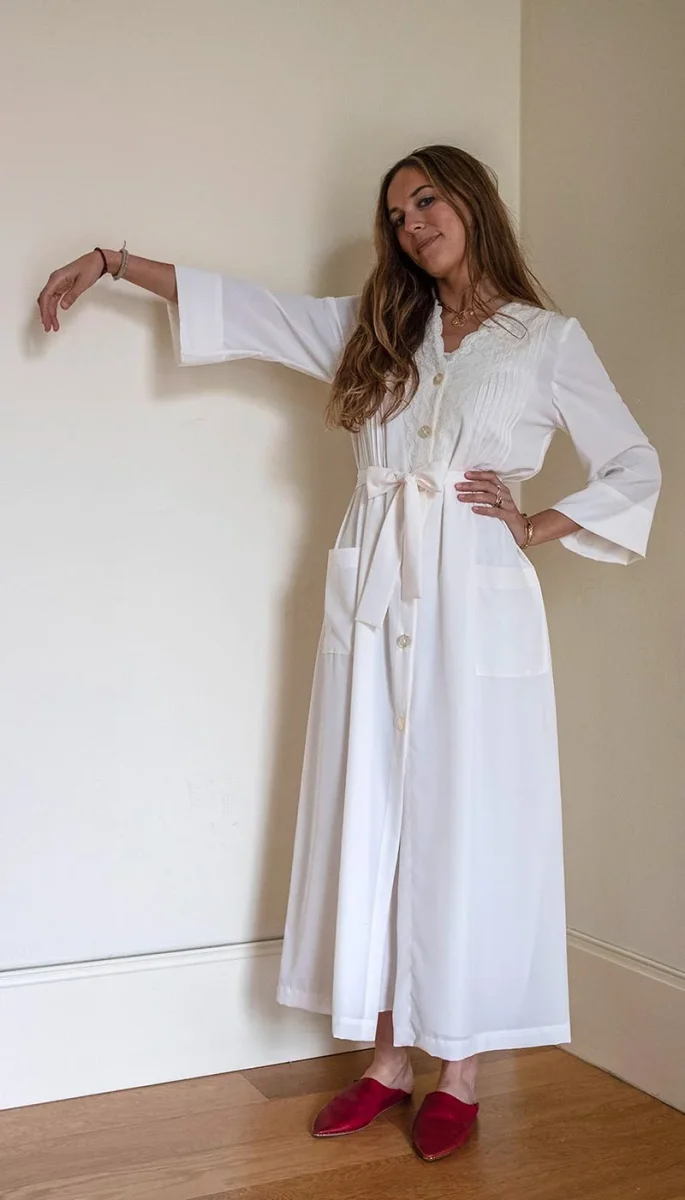 Bata Inés - Imagen 4