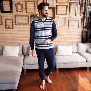 Pijama Hombre Cuello Pico Rayas de Blanca Hernández. 42176