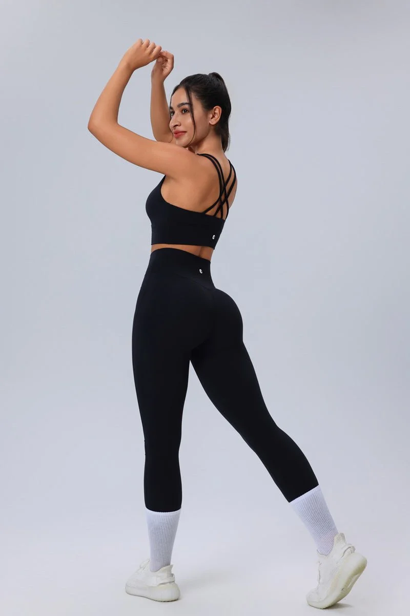 Crisscross Back Sports Bra - Imagen 9