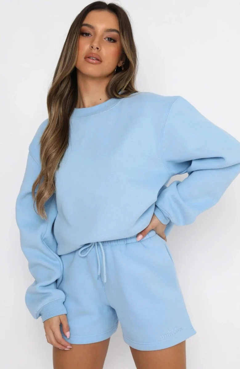 Women's Crewneck Sweatshirt & Shorts Set - Imagen 7