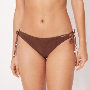 Braga Bikini Mini Ysabel Mora con Textura Calada y Lazadas – Ref. 83357