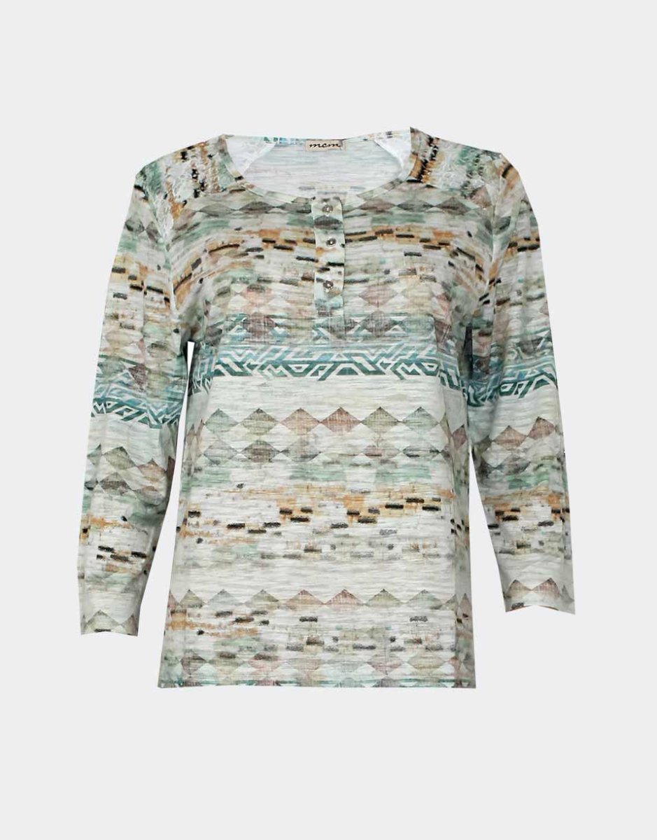 Camiseta mujer punto fino manga 3/4cuello redondo con tapeta botones, detalle blonda en hombros estampado formas geométricas colores difuminados en verdes y ocres