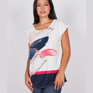 Camiseta tela mujer manga caída fondo blanco estampado a pinceladas grandes