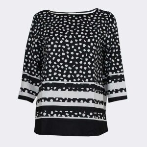 Camiseta mujer tela manga 3/4 escote redondo con detalle botones etampado blanco y negro