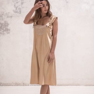 Camisón de seda para mujer con encaje – Modelo Dalia