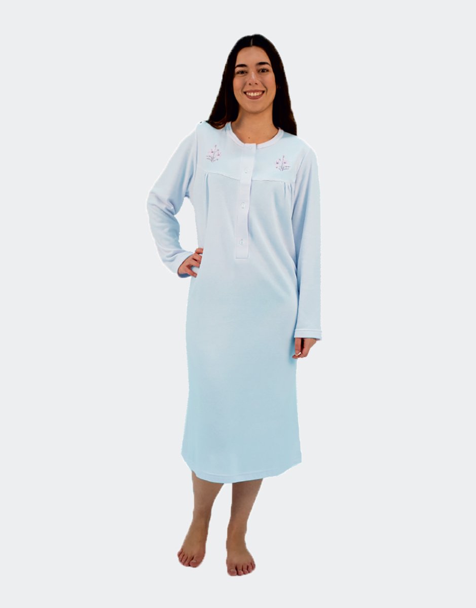 Camisón mujer punto felpa tapeta y canesú con detalle bordado de flores