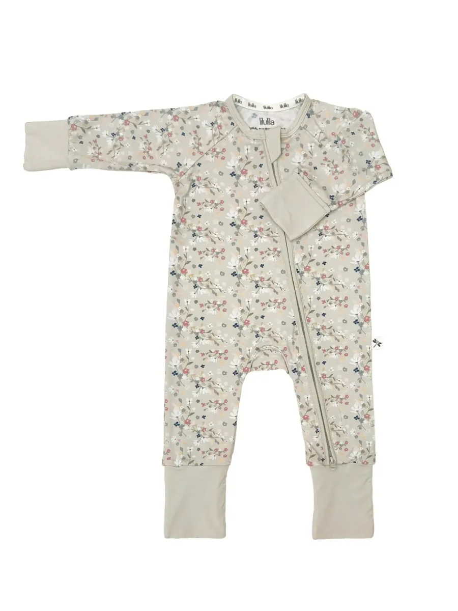 PIJAMA DE BAMBÚ EN PELELE FLORAL - Imagen 3