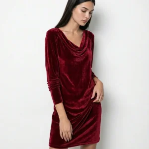 Frosina – Vestido de Terciopelo Elegante & Corte Favorecedor