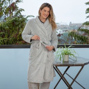 Bata Larga Mujer Coralina Texturizada de Muslher. 248618