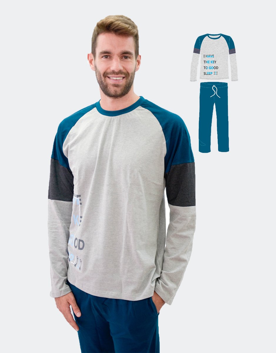 Pijama hombre punto fino con motivo en letras y llaves