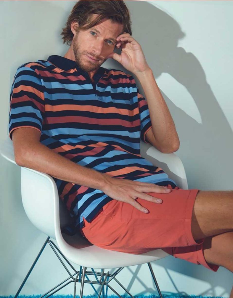 Polo hombre punto piqué manga corta de rayas azuladas y asalmonadas con bolsillo