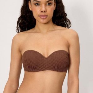 Top Bikini Bandeau Ysabel Mora con Textura Calada, Aro y Relleno – Ref. 83355