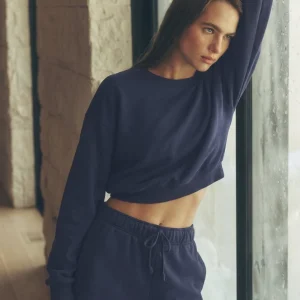 Cropped Crew Neck Pullover